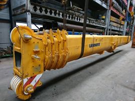 Liebherr LTM 1060-2 boom