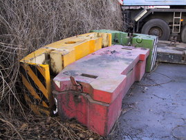 Liebherr LTM 1060 counterweight