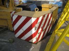 Liebherr LT 1120 counterweight