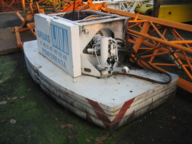 Liebherr LTM 1035/2 counterweight