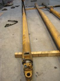 Liebherr LTM 1050-1 tele cylinder