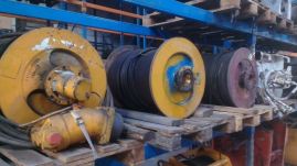 Liebherr LTM 1050 winch